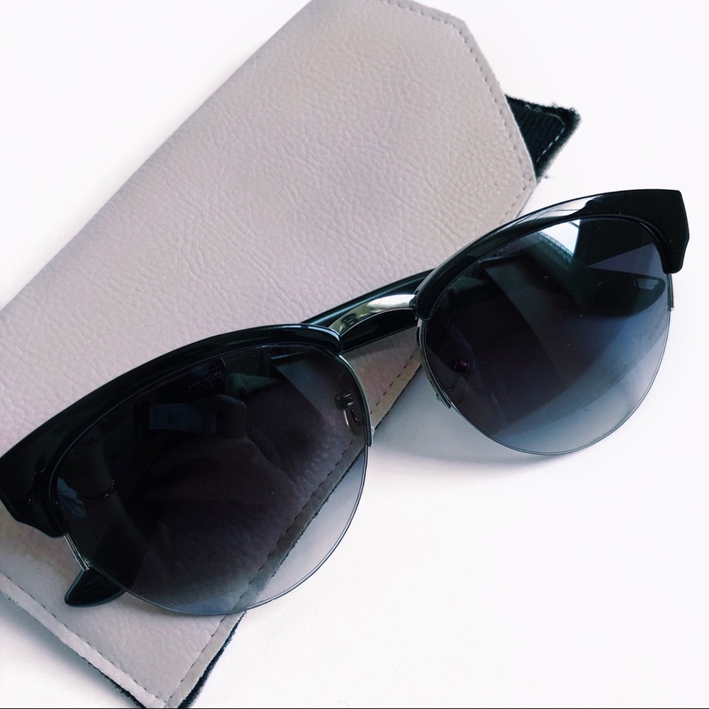 Sunglasses with Soft Leather Case